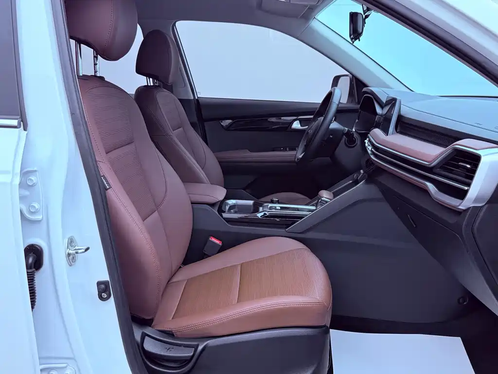 Kia Sportage — фото 19