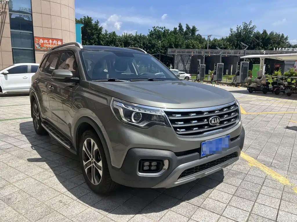 Kia Sportage — фото 5