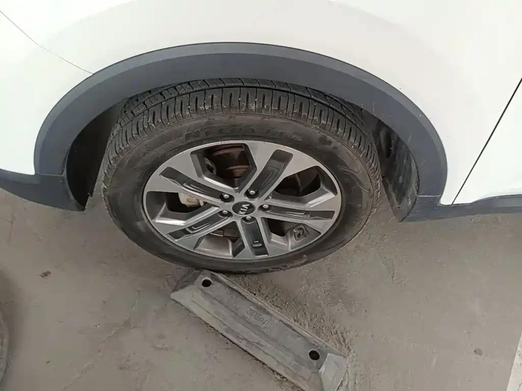 Kia Sportage — фото 23