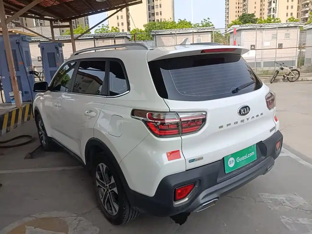 Kia Sportage — фото 5