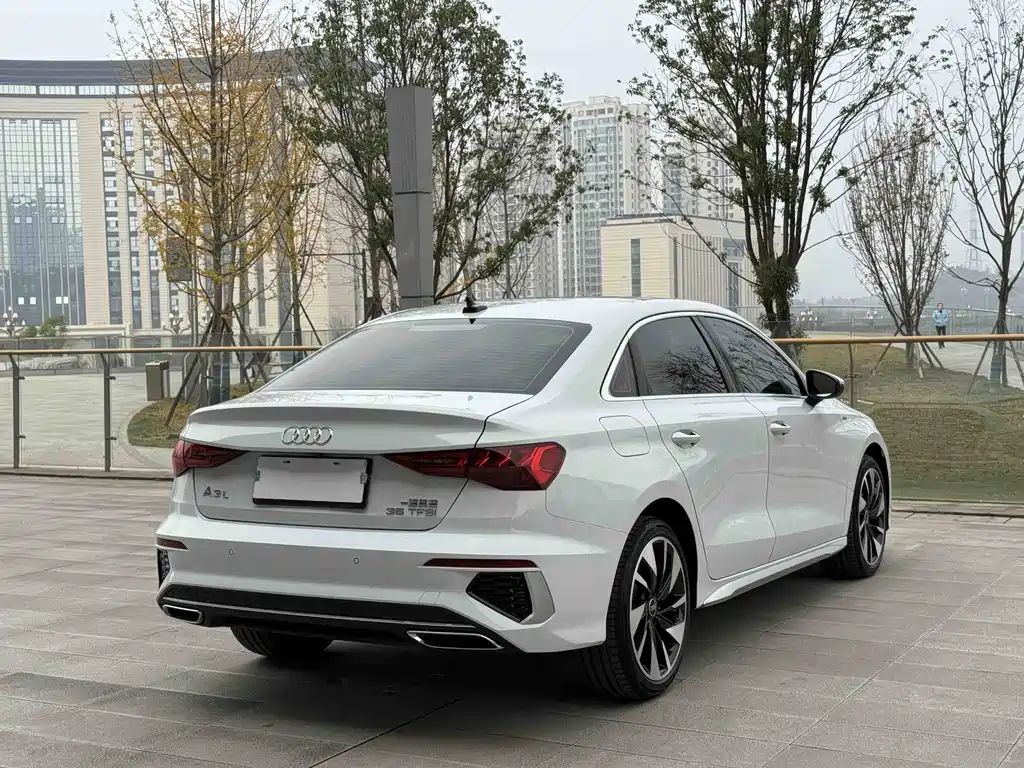 Audi A3 — фото 21