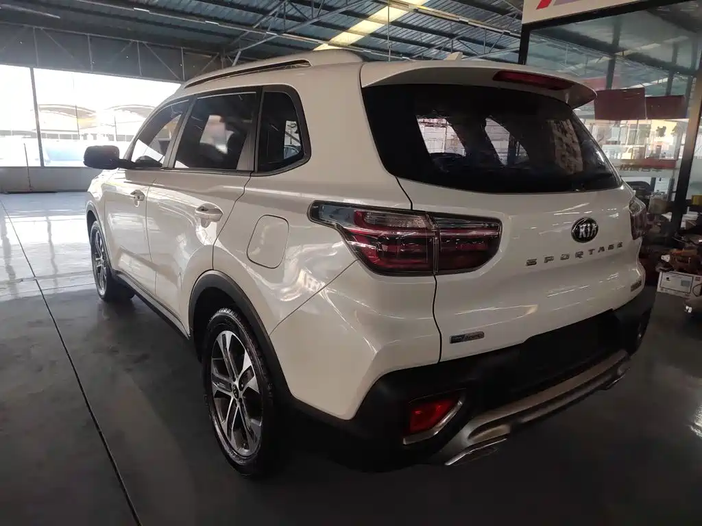 Kia Sportage — фото 23