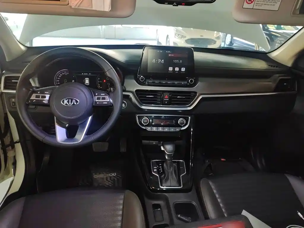 Kia Sportage — фото 6