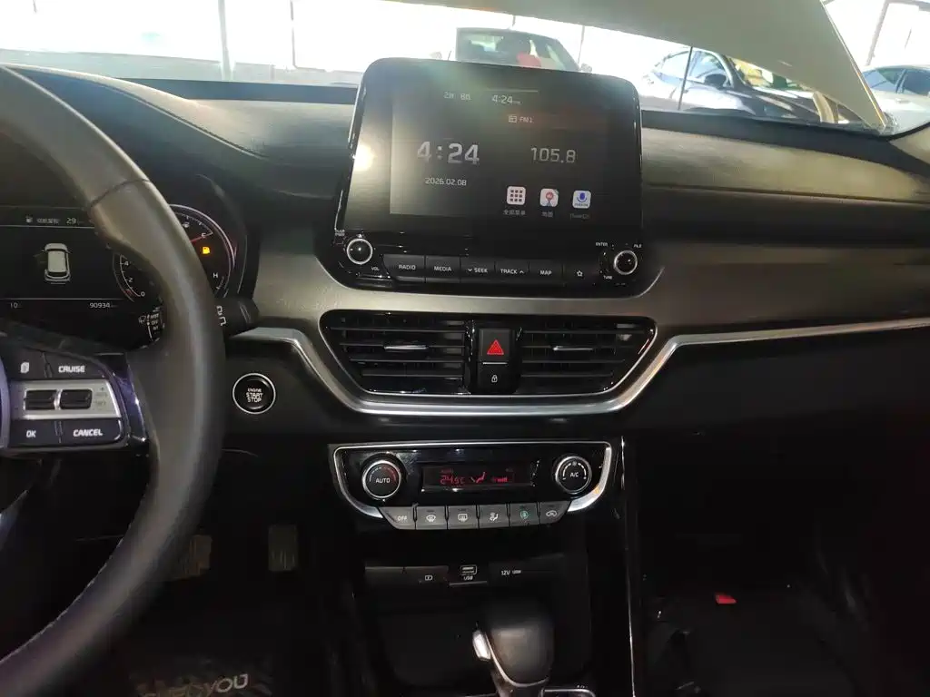 Kia Sportage — фото 9