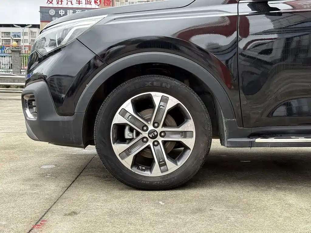 Kia Sportage — фото 5