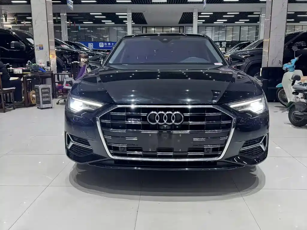 Audi A6L — фото 2