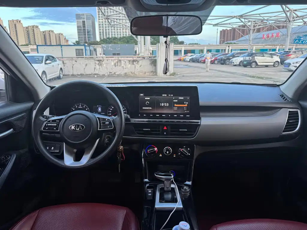 Kia KX3 — фото 10