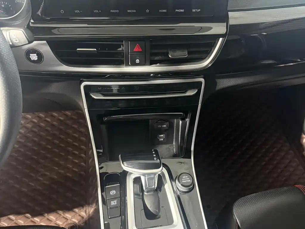 Kia KX3 — фото 9