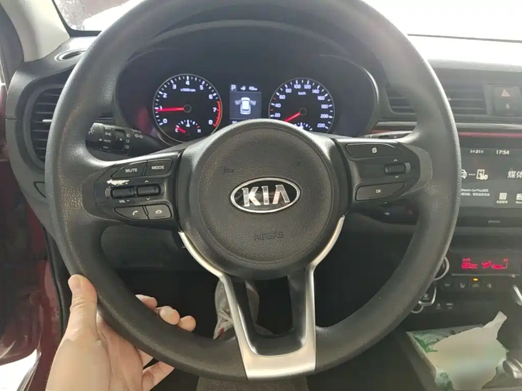 Kia KX Cross — фото 11