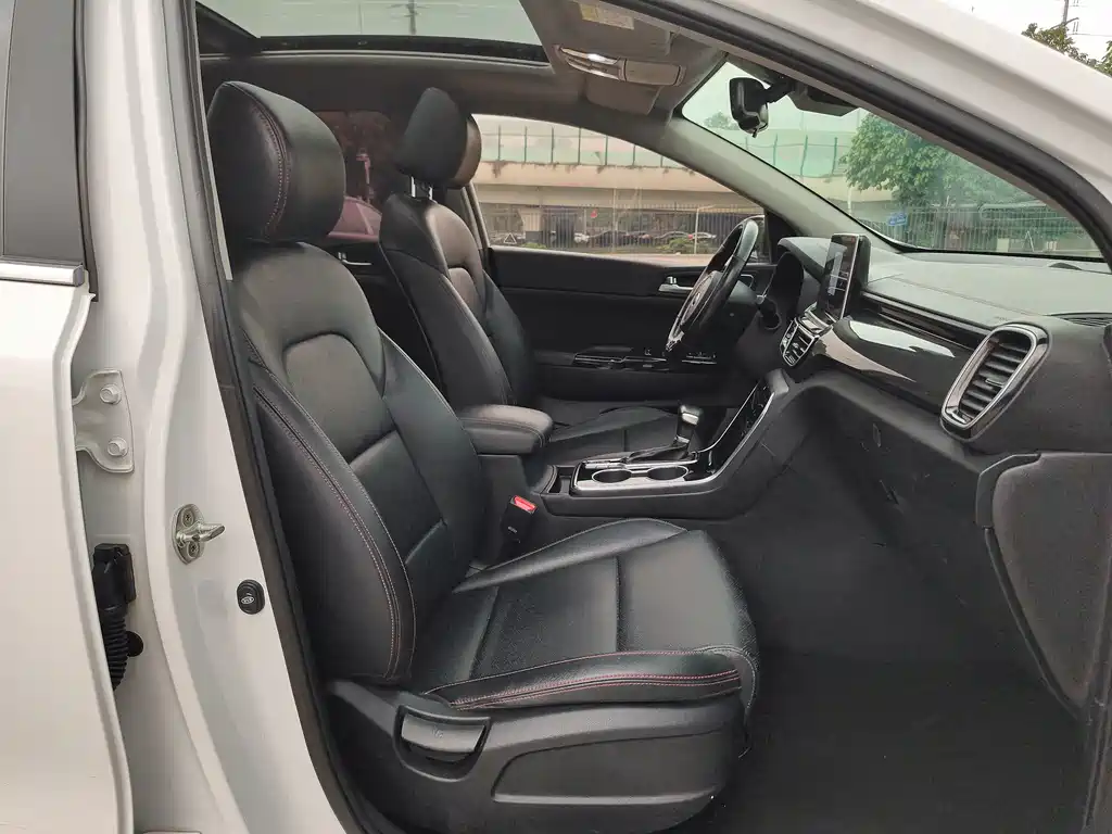 Kia KX5 — фото 10