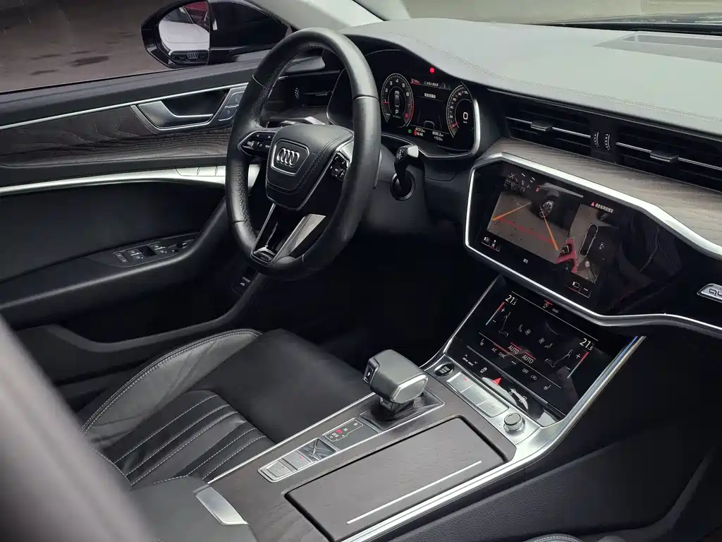 Audi A6L — фото 13