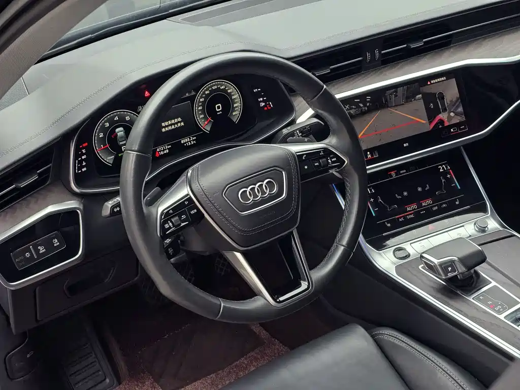 Audi A6L — фото 23