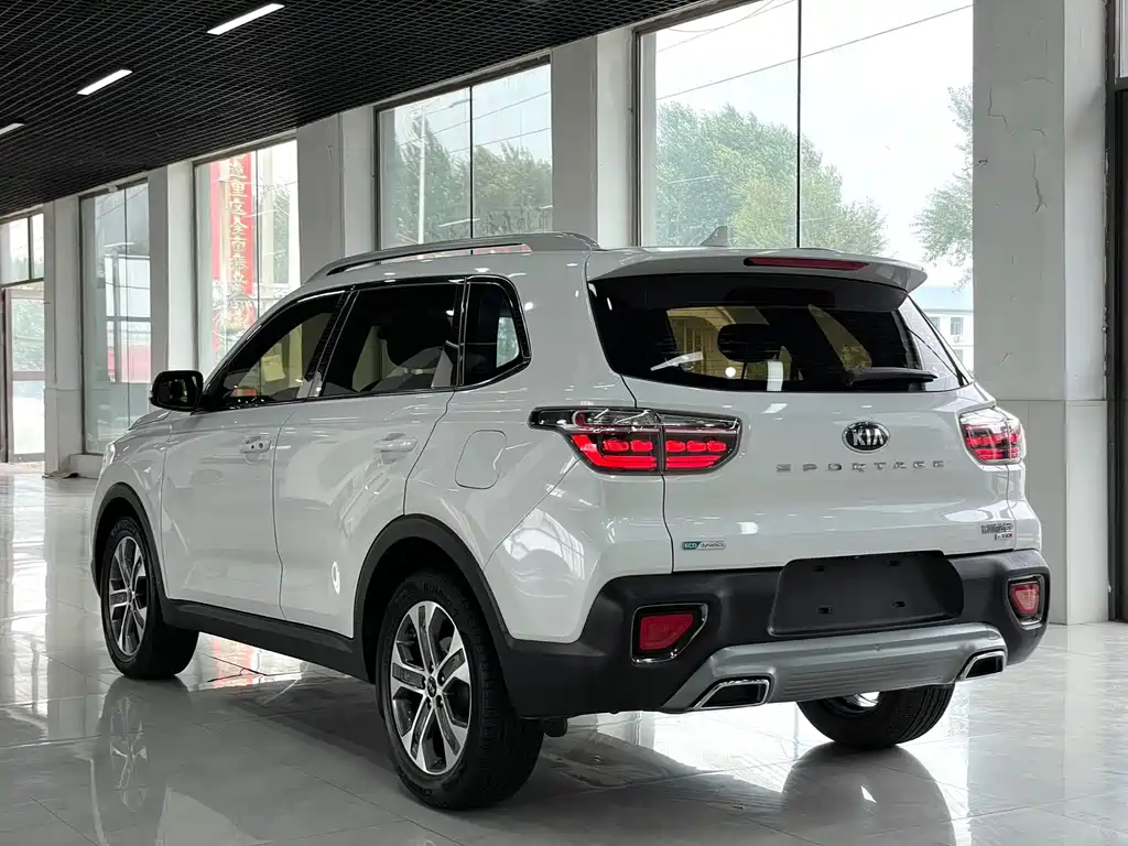 Kia Sportage — фото 4
