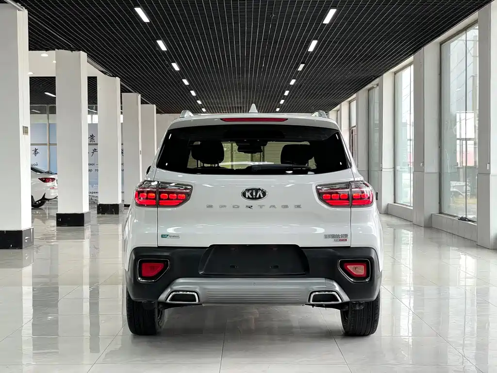 Kia Sportage — фото 5