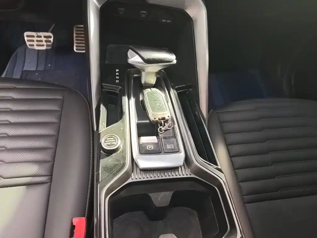 Kia Sportage — фото 14