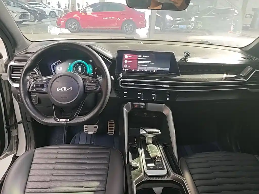 Kia Sportage — фото 10