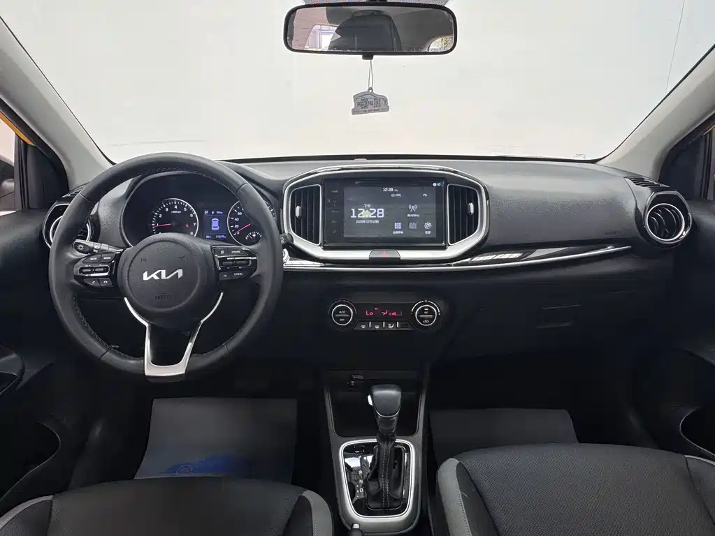 Kia KX1 — фото 15