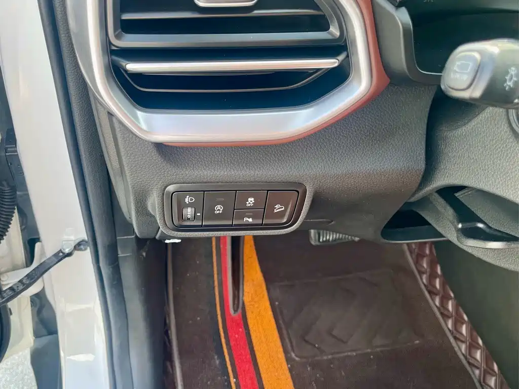 Kia Sportage — фото 9
