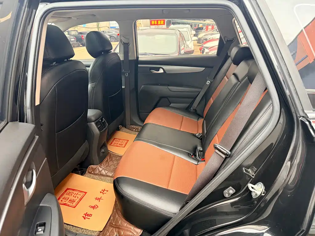 Kia Sportage — фото 5