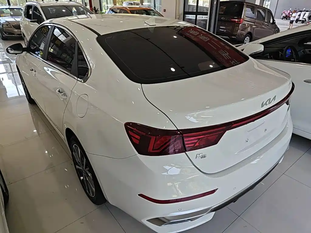 Kia K3 — фото 5