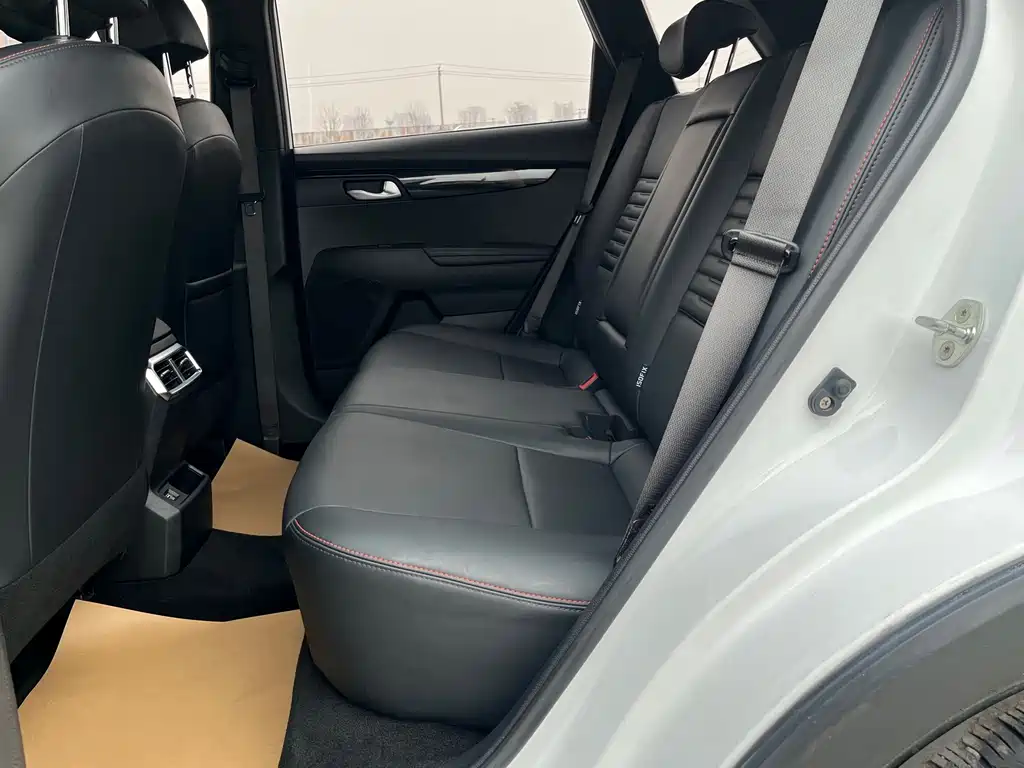 Kia Sportage — фото 8