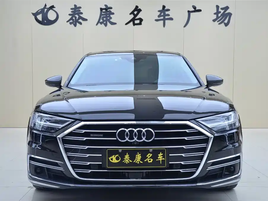 Audi A8 — фото 2