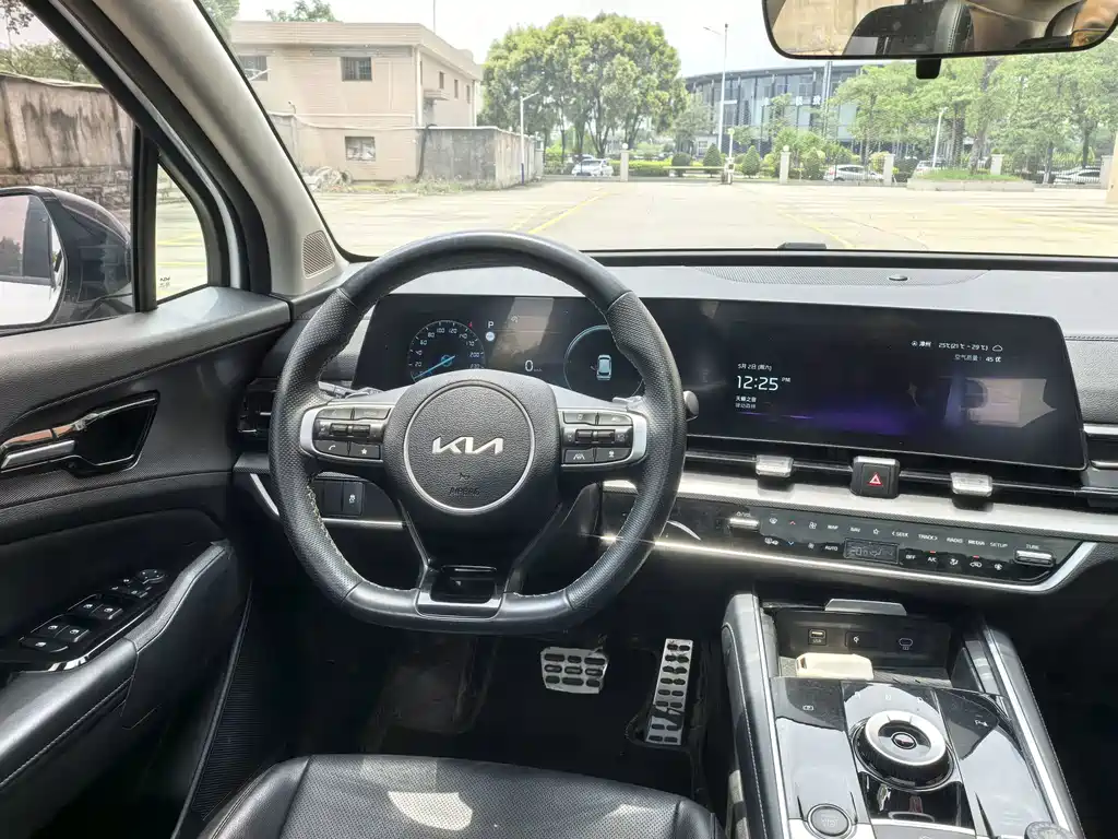Kia Sportage — фото 13