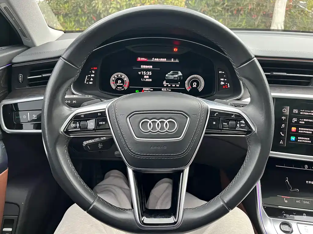 Audi A6L — фото 15