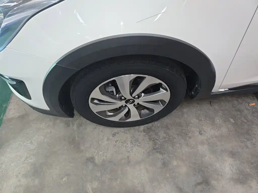 Kia KX Cross — фото 23