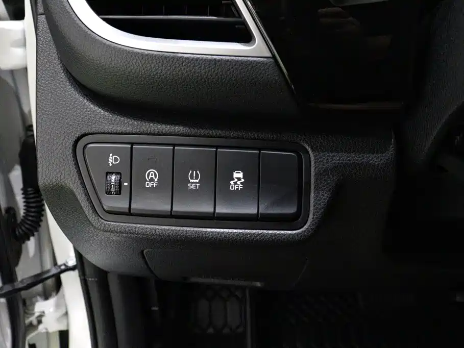 Kia KX3 — фото 17