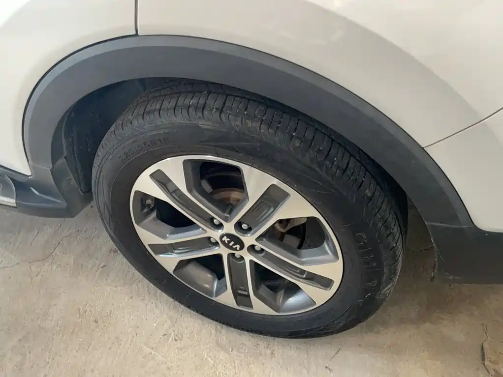 Kia Sportage — фото 3