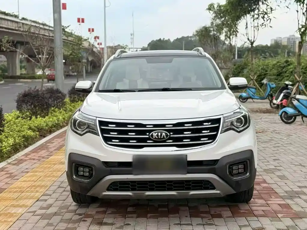 Kia Sportage — фото 7