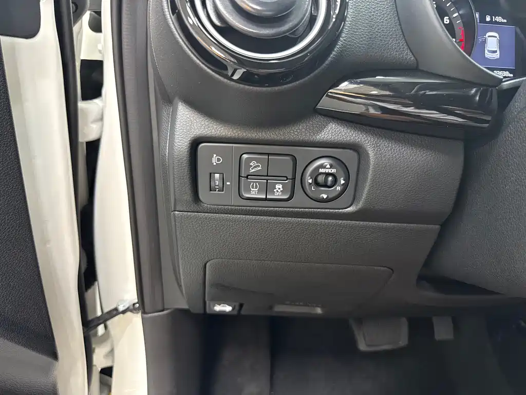 Kia KX1 — фото 17