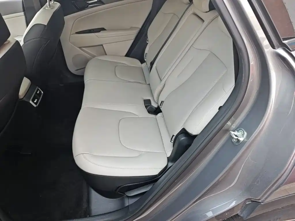 Kia Sportage — фото 17