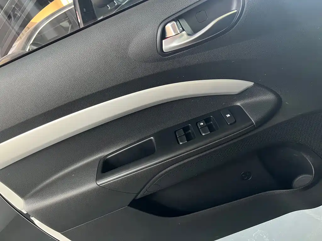 Kia KX1 — фото 17