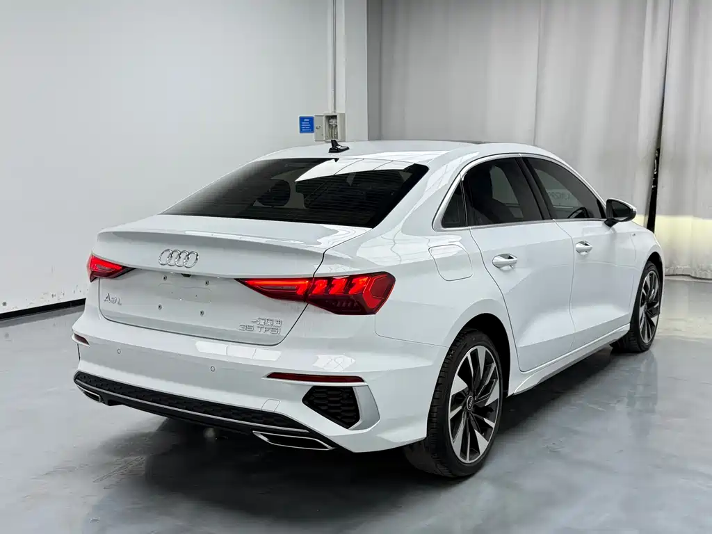 Audi A3 — фото 13