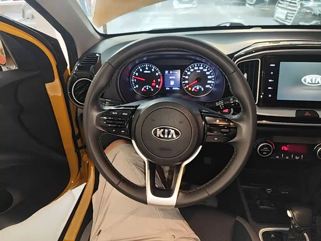 Kia KX1 — фото 11