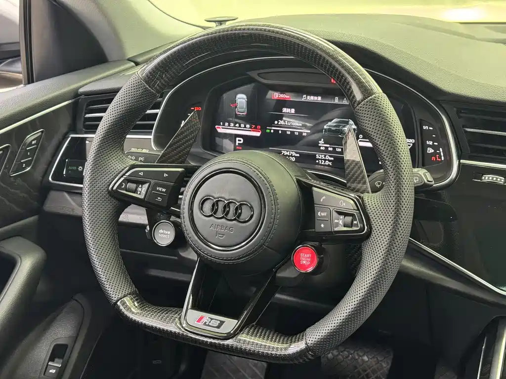 Audi Q8 — фото 17