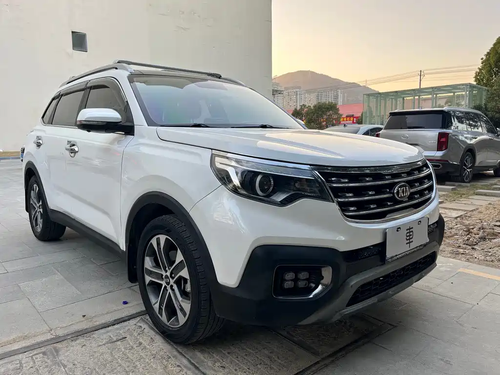 Kia Sportage — фото 3