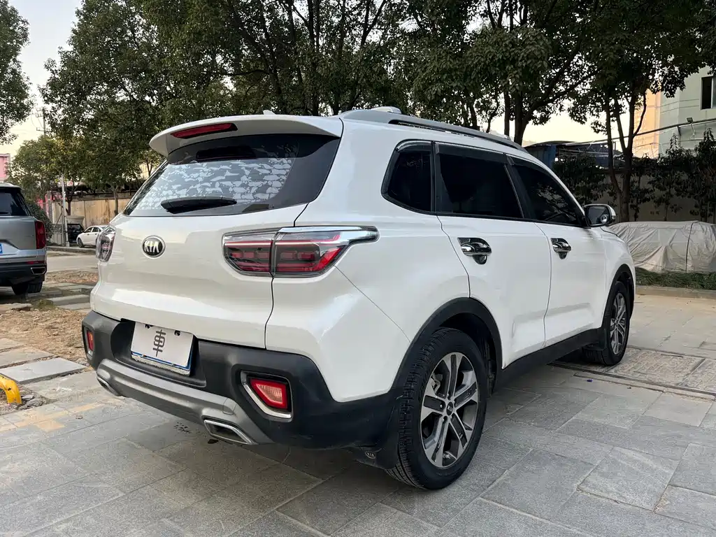 Kia Sportage — фото 5