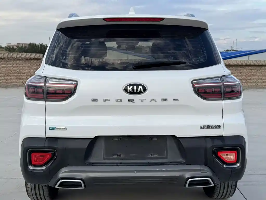 Kia Sportage — фото 8