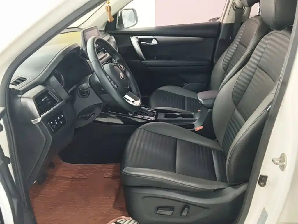 Kia Sportage — фото 11