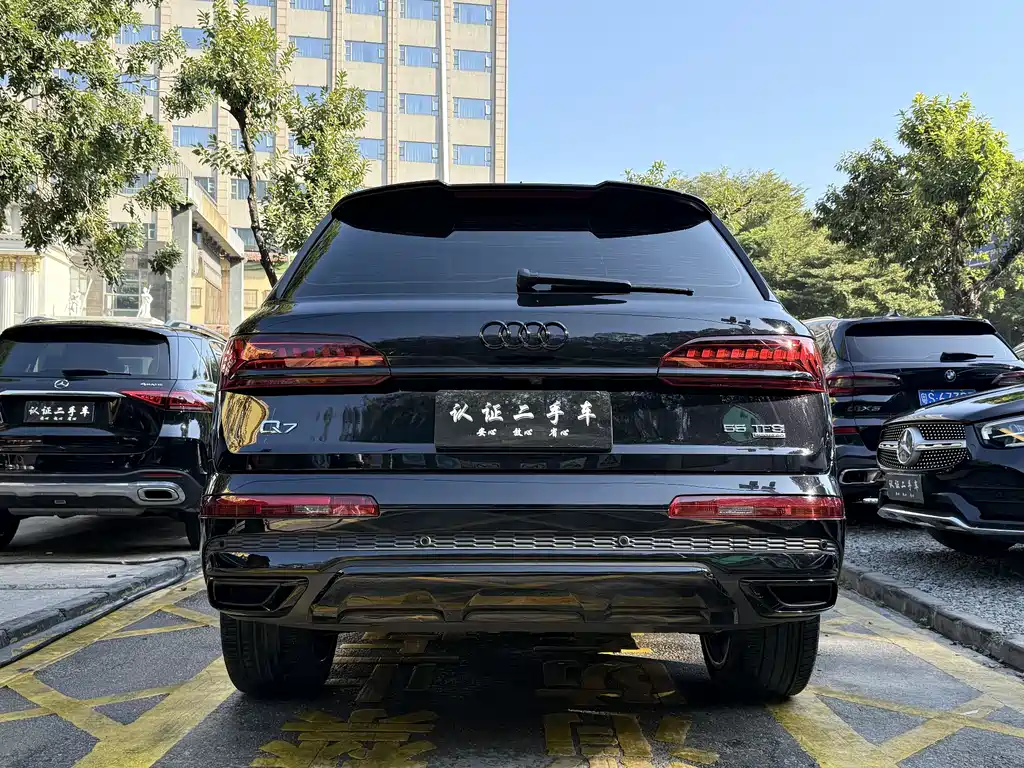 Audi Q7 — фото 4