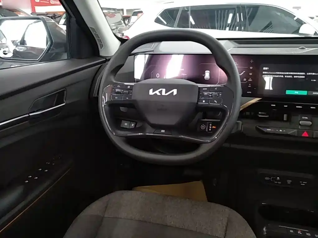 Kia EV5 — фото 11