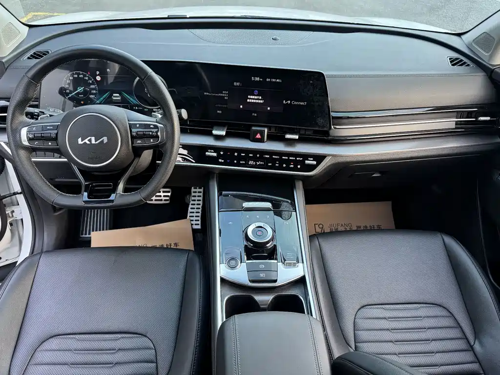 Kia Sportage — фото 10