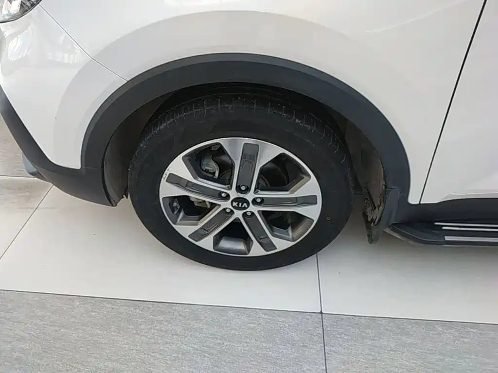 Kia Sportage — фото 23