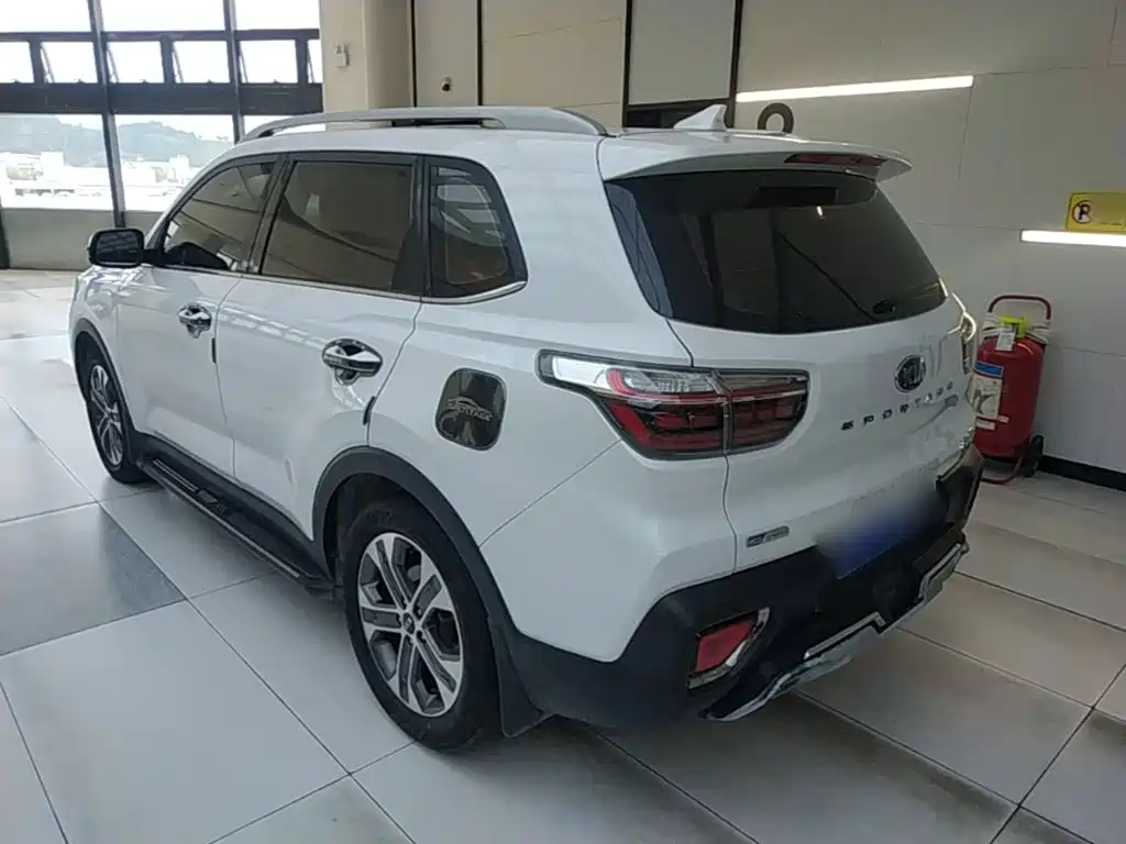 Kia Sportage — фото 5
