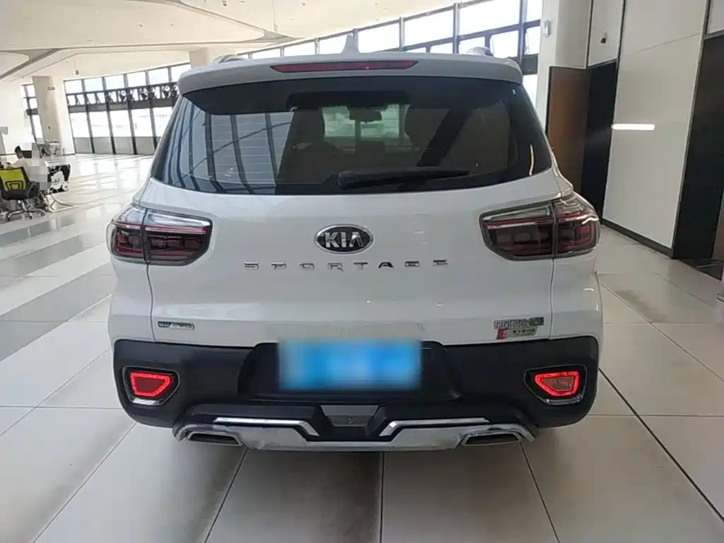 Kia Sportage — фото 6