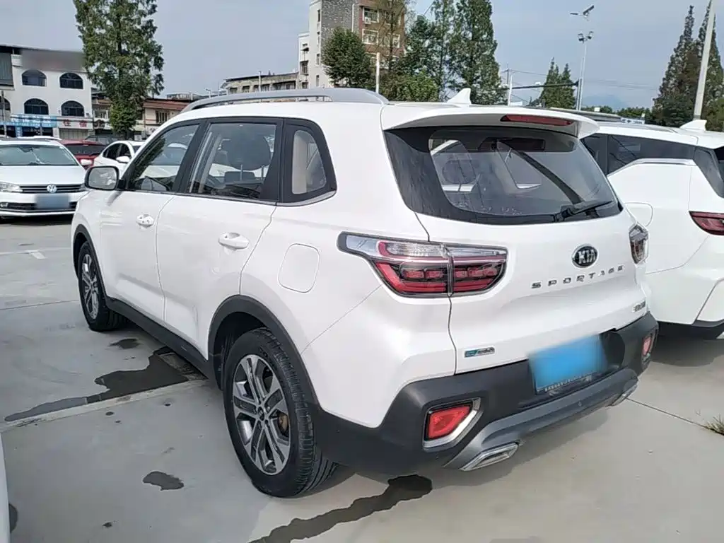 Kia Sportage — фото 5