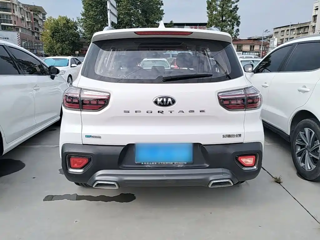 Kia Sportage — фото 6